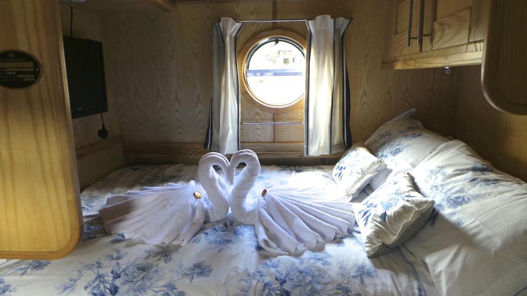 Houseboat Hotels Шефилд Номер фото
