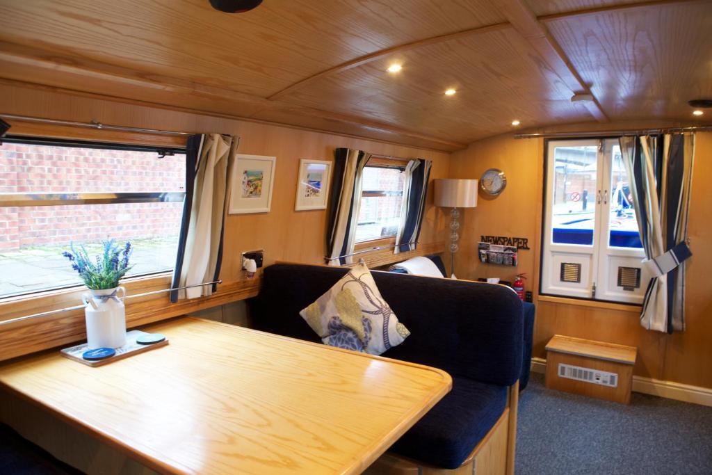 Houseboat Hotels Шефилд Экстерьер фото