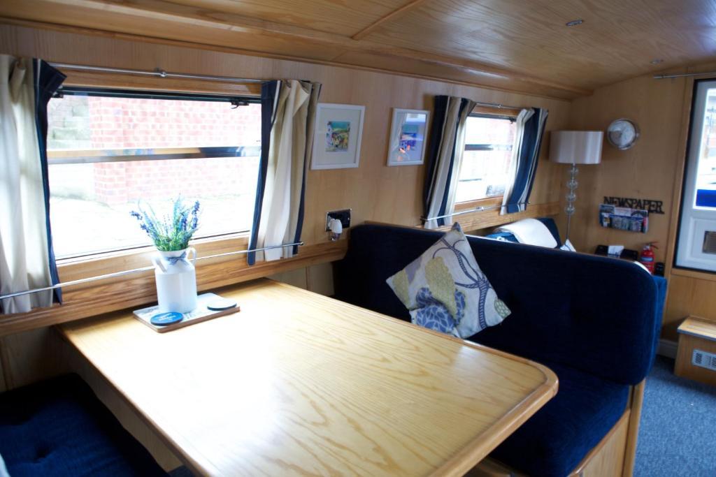 Houseboat Hotels Шефилд Экстерьер фото